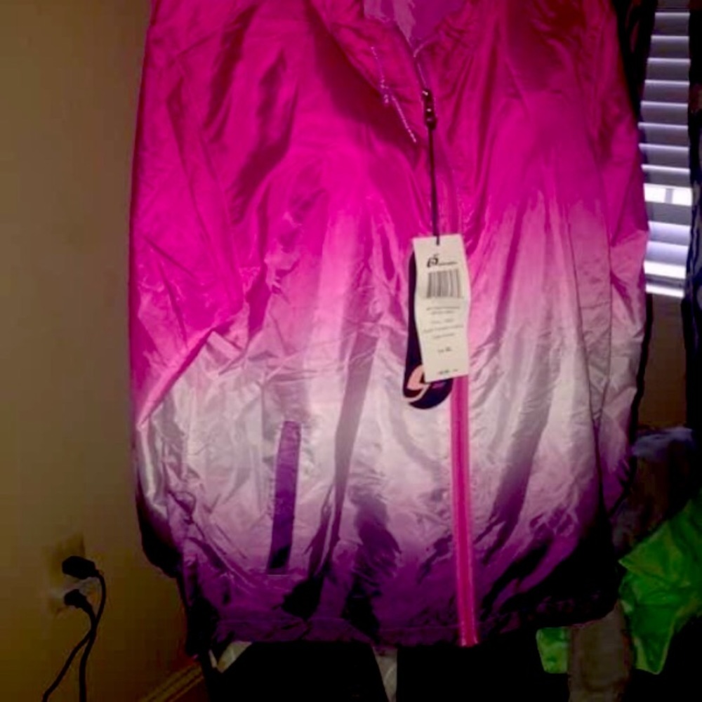Lightweight dip dyed windbreakers